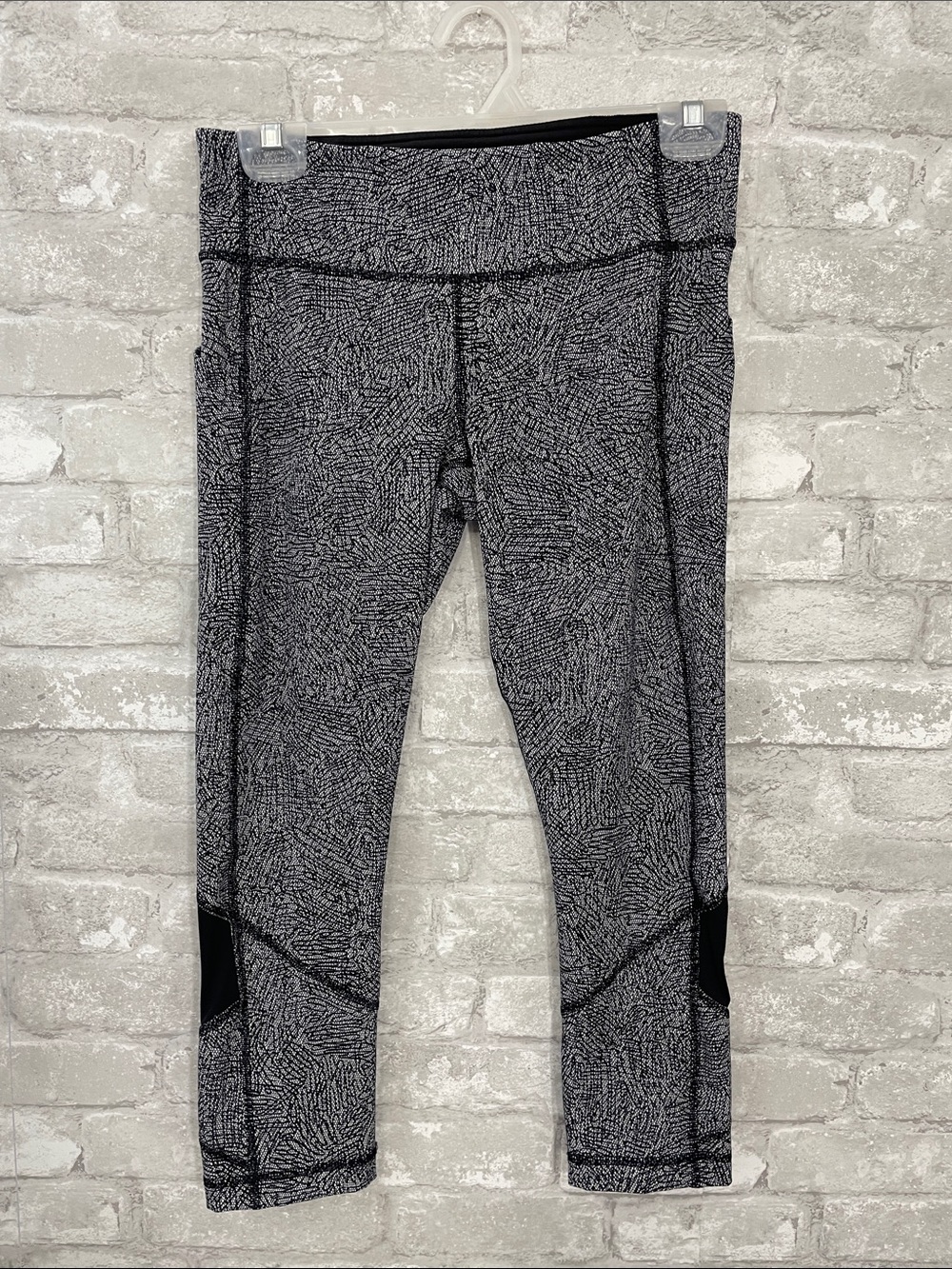 Lululemon Pace Rival Crop (19")
Line Up White Black / Black